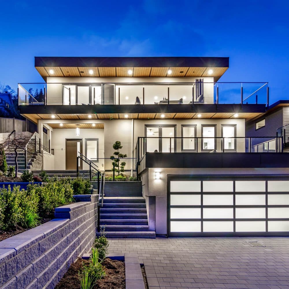 Modern multi-level residence in North Vancouver
