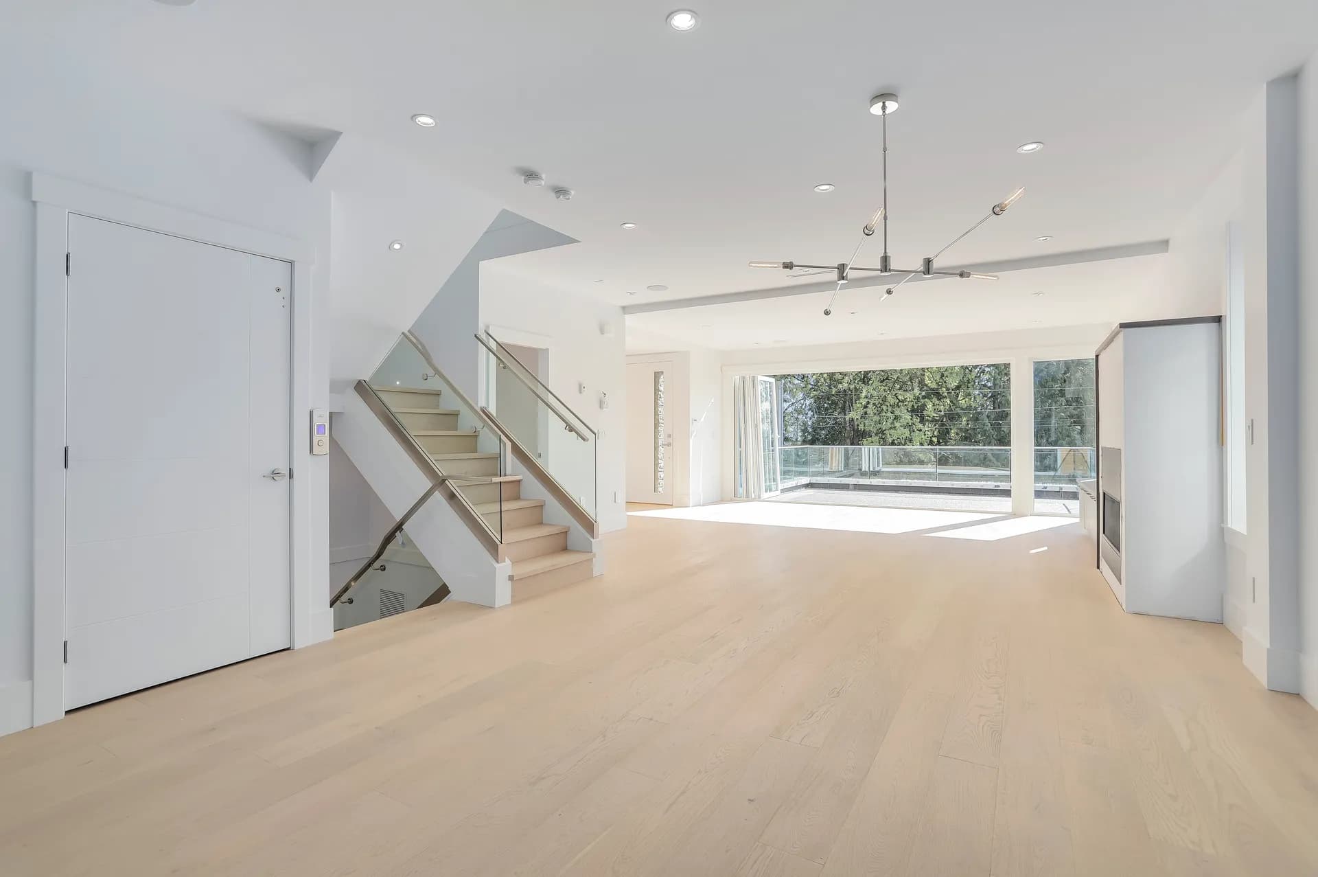 Deep Cove coastal modern home, daytime front exterior, view 5