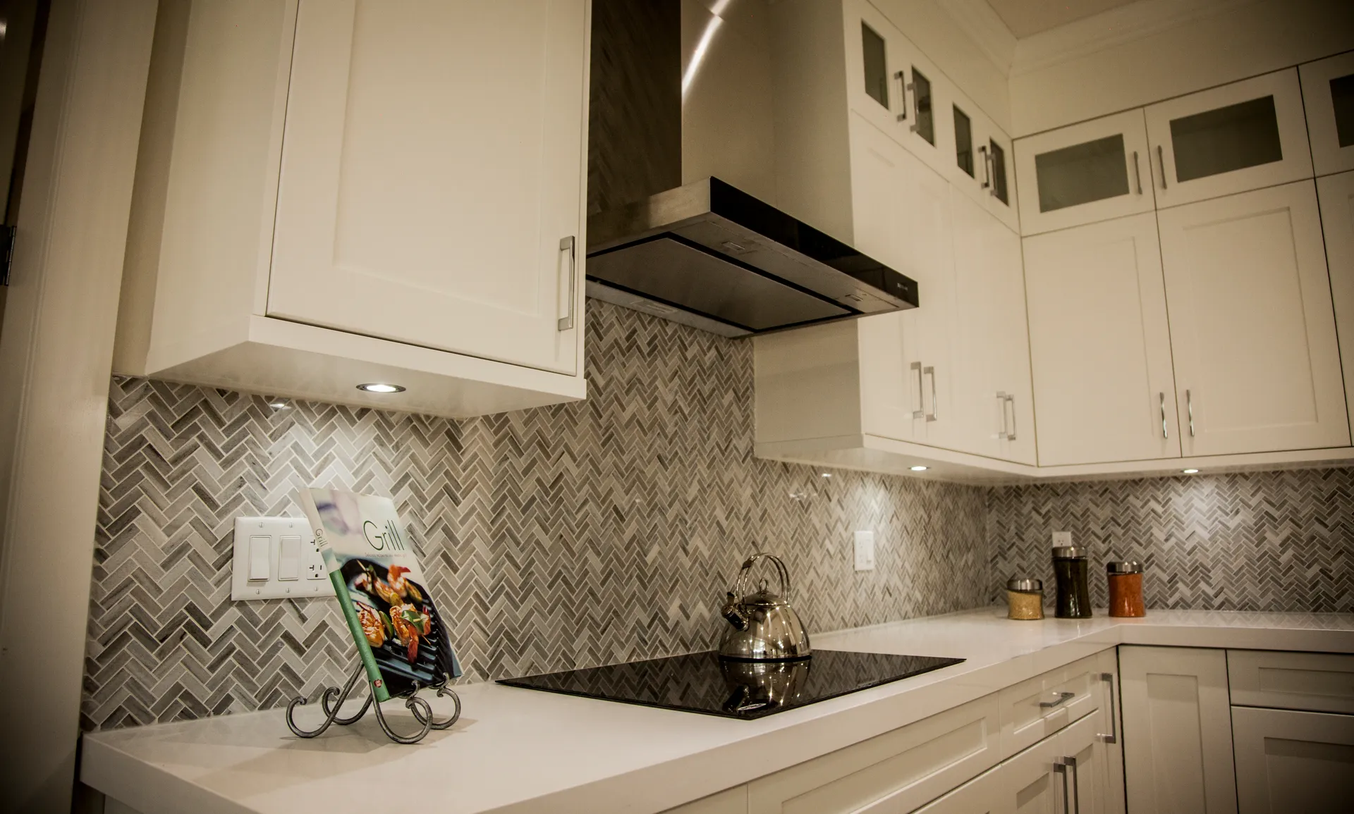 Maple Ridge custom home, open living and kitchen, view 10
